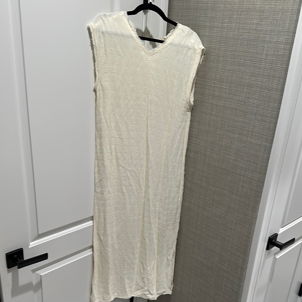 Cream Sleeveless Maxi Dress